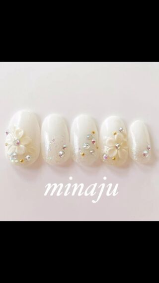 エレガントなネイルチップのオンラインショップ nail tip shop minaju